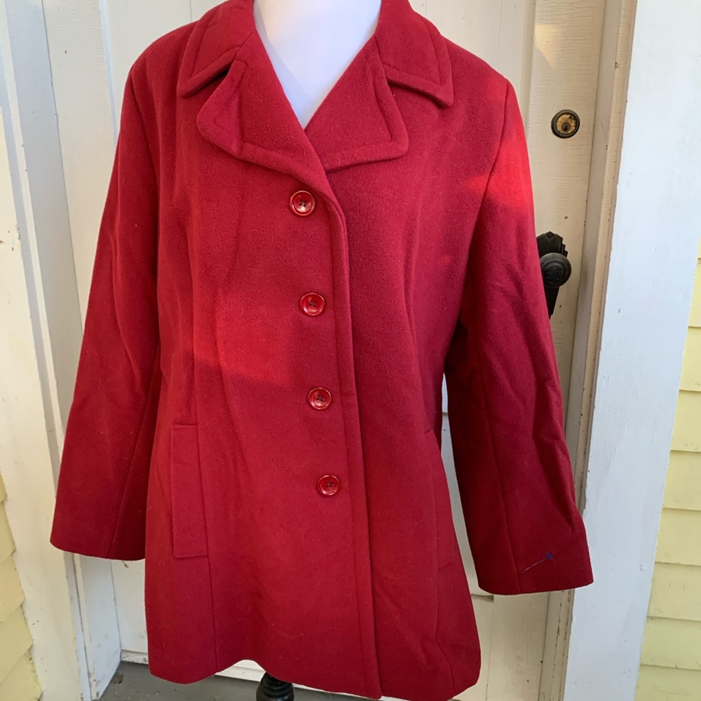 Halston wool blend cashmere red pea coat size 16